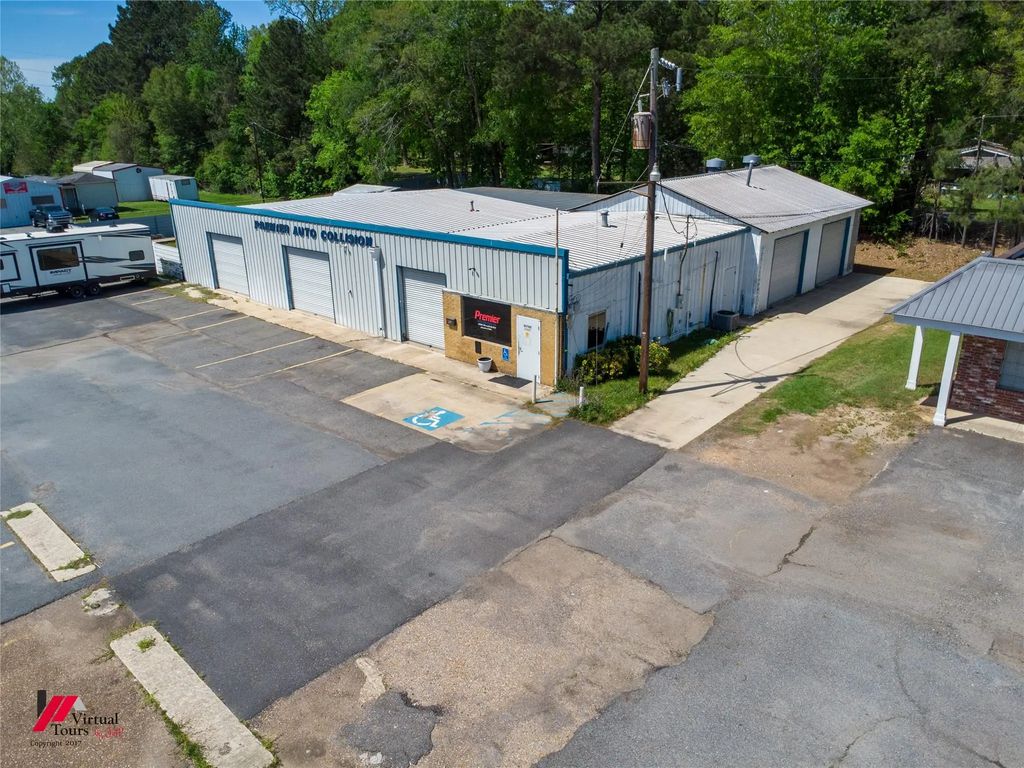 9830 Mansfield Road, Shreveport