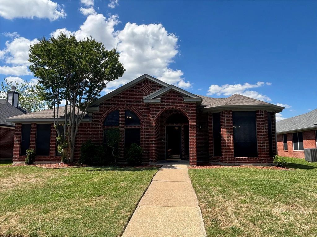1615 Ariel Drive, Mesquite
