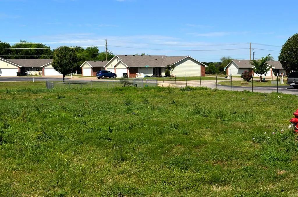 208 Preston Circle, Mabank