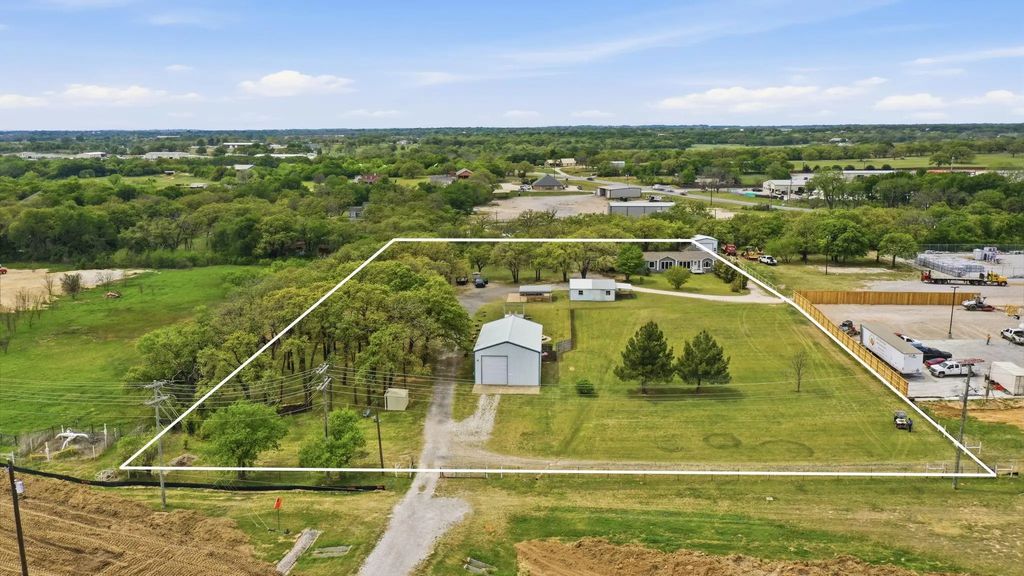 1252 Ric Williamson Memorial Highway, Weatherford