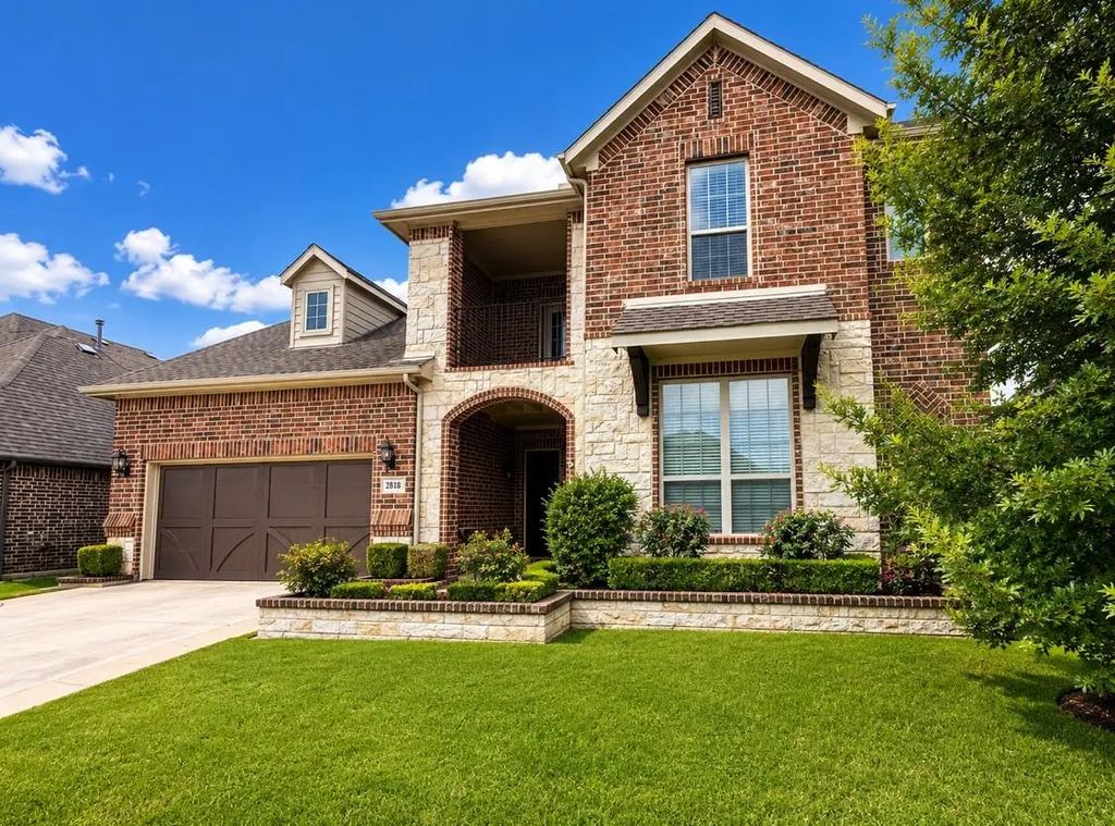 2818 Twin Ridge Drive, Arlington
