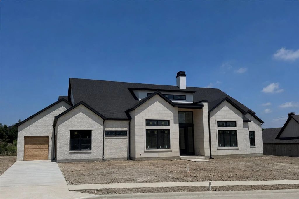 231 St Andrews Drive, Heath