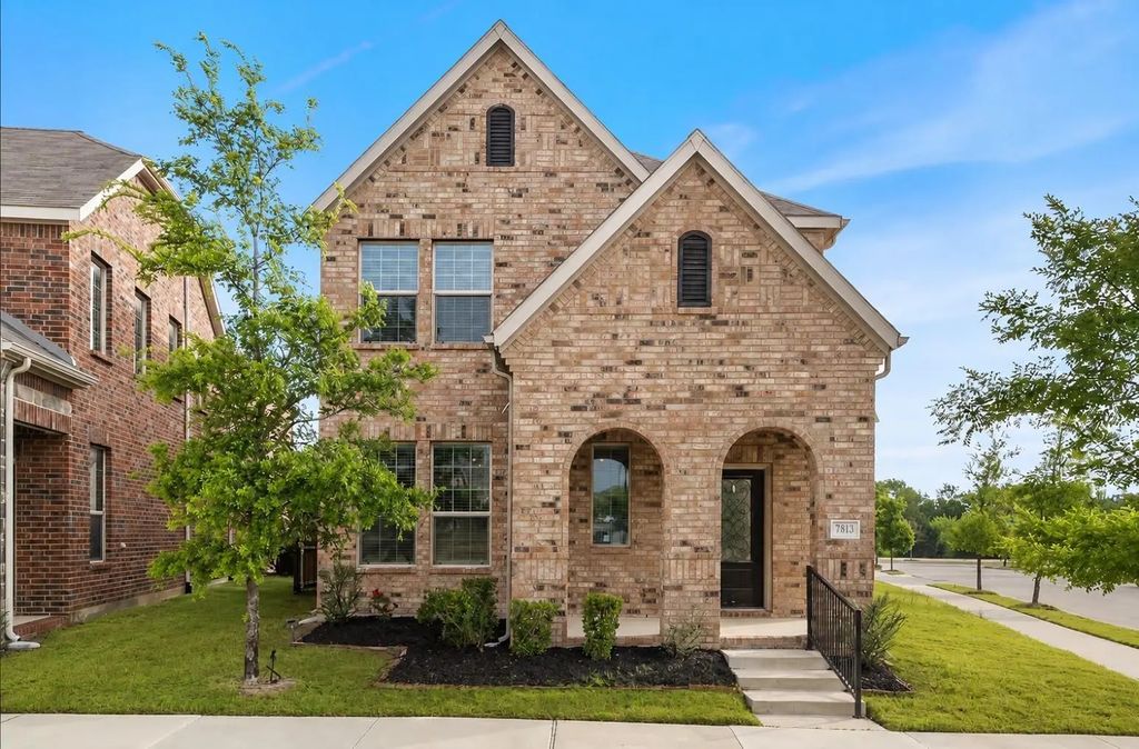 7803 Norway Mews, Rowlett