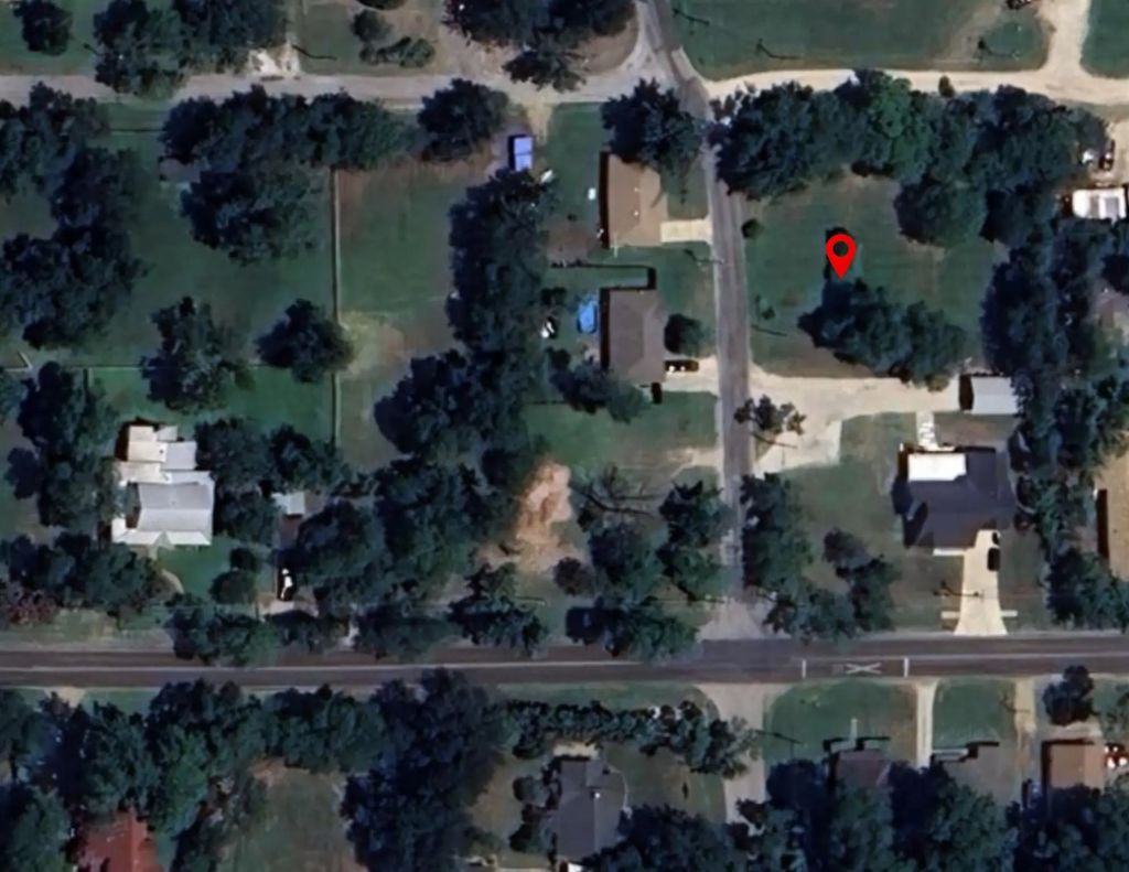 209 N Hill Street, Pilot Point
