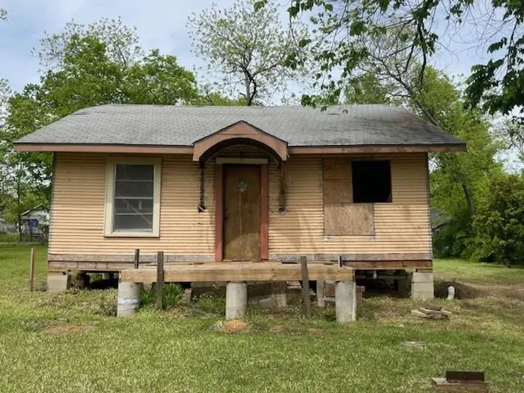 515 E Murray Street, Denison