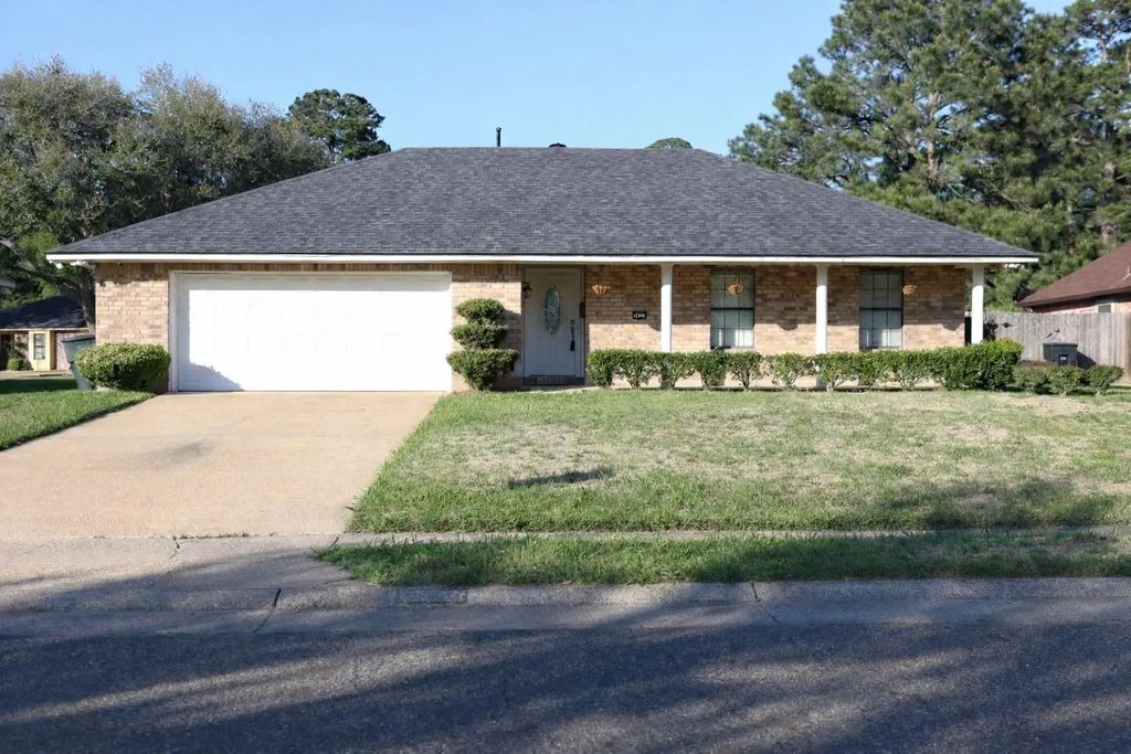 9421 Leaside Way, Shreveport