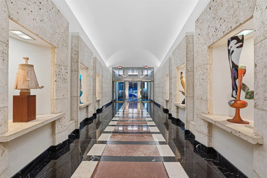 500 Throckmorton Street 3601, Fort Worth