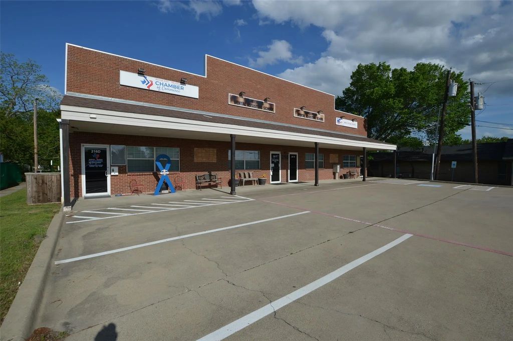 216 N Arch Street, Royse City
