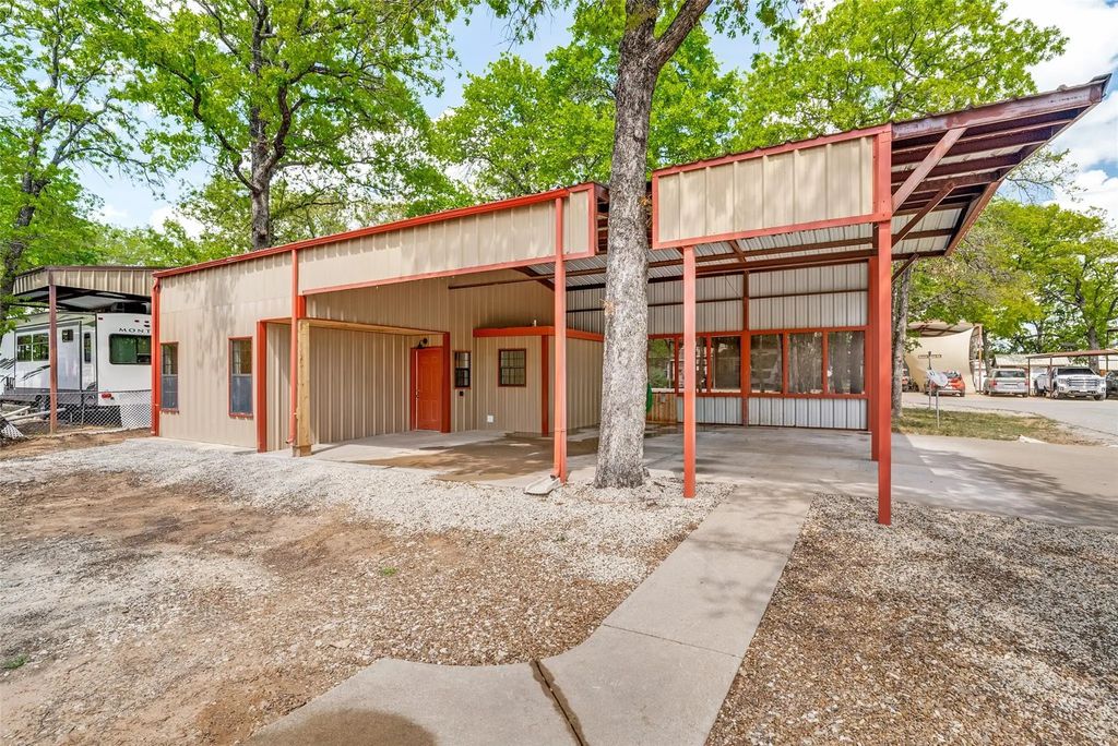 5706 Campfire Lane, Granbury