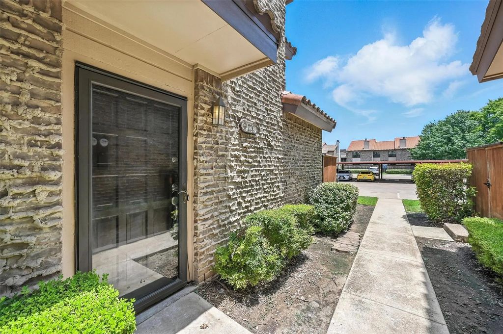 5626 Preston Oaks Road 22c, Dallas