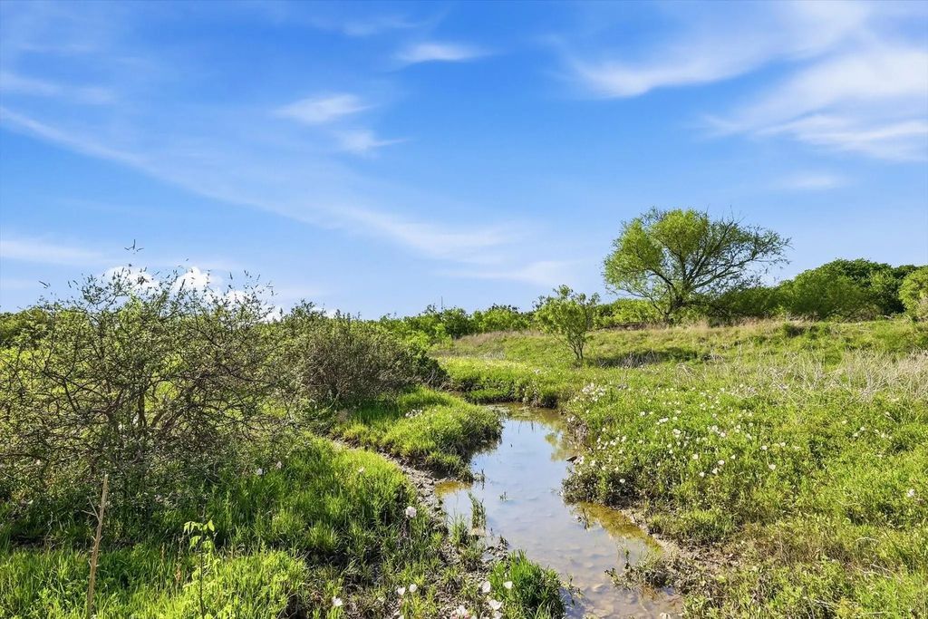 1601 Oak Grove Road E, Fort Worth