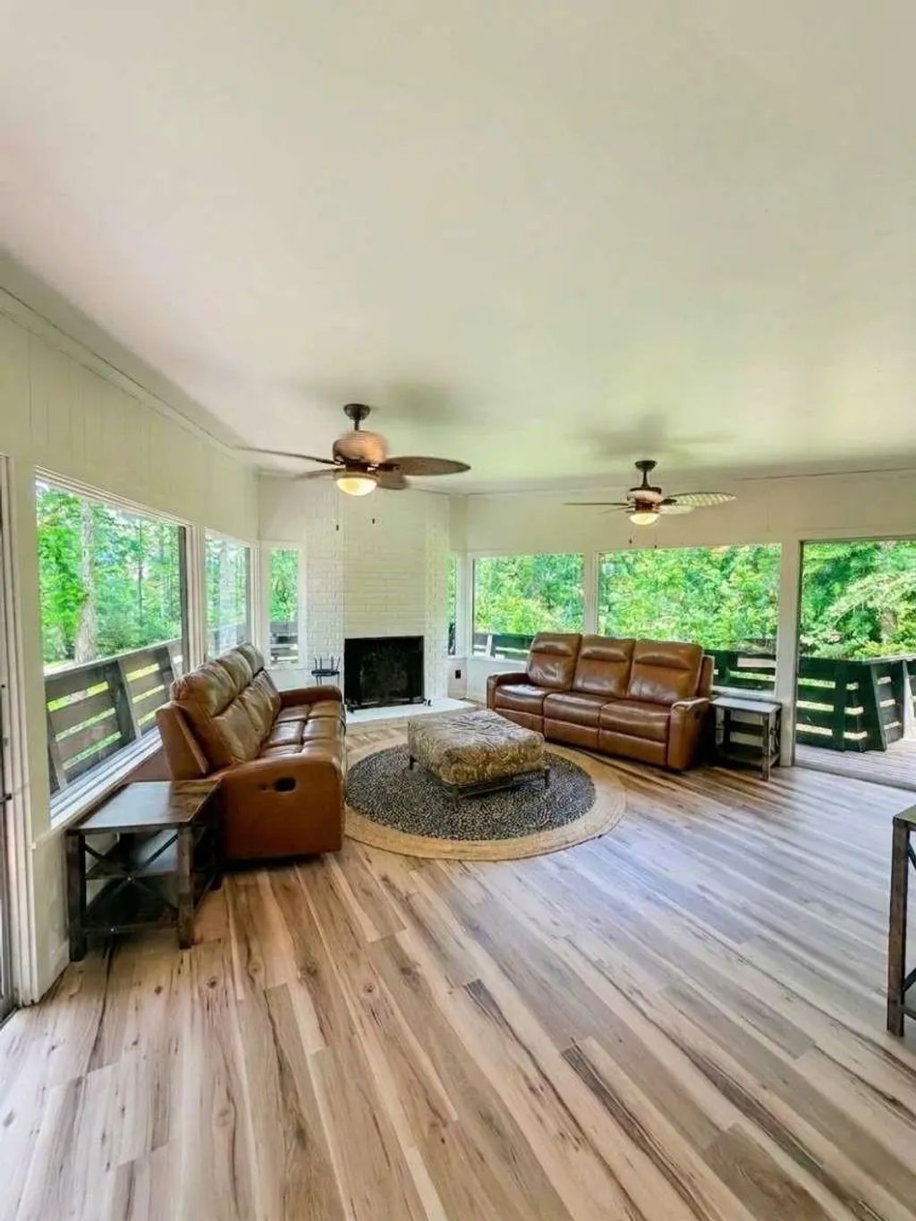 862 Lakeshore Drive, Brookeland