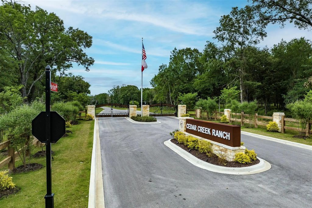 6936 Lakeshore Way, Malakoff