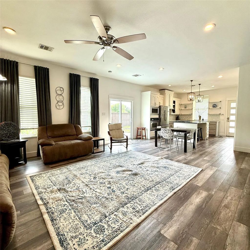 633 Rose Garden Drive 3, McKinney