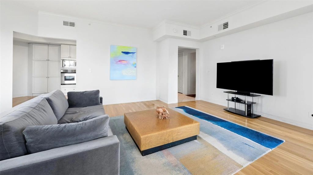 3401 Lee Parkway 1003, Dallas