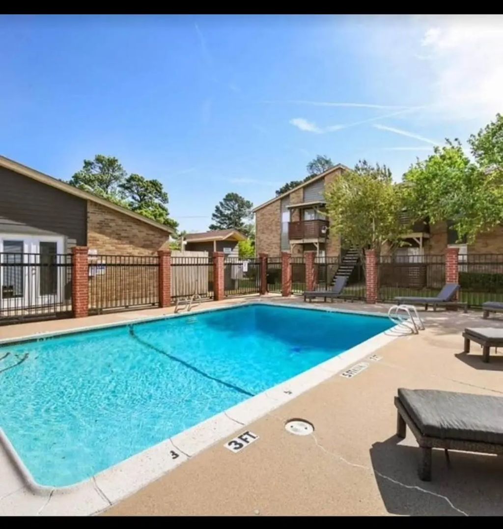 2001 Wesley Drive Apt A, Arlington