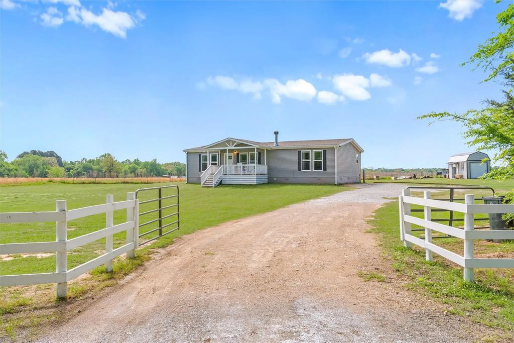 850 County Road 4740, Winnsboro