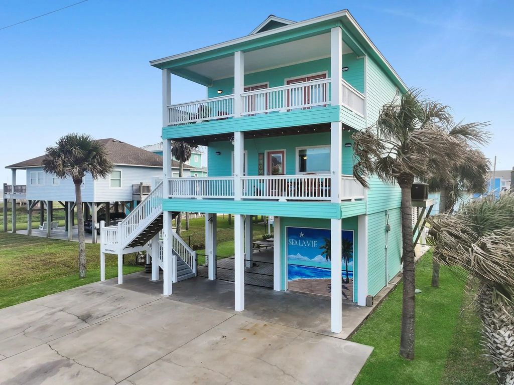 931 Bahama Drive, Port Bolivar