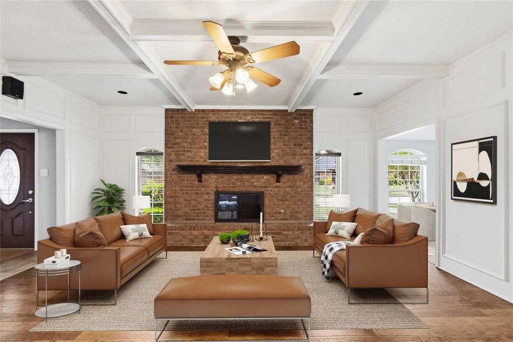 200 Sunny Crest Drive, Murphy