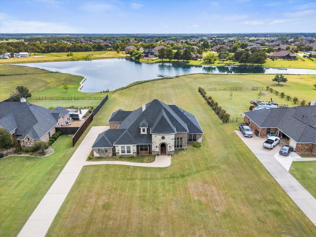 10270 County Road 213, Talty