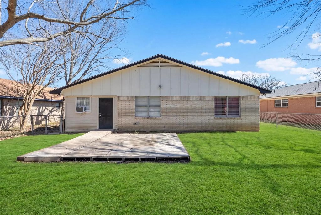605 N Florence Street, Grand Saline