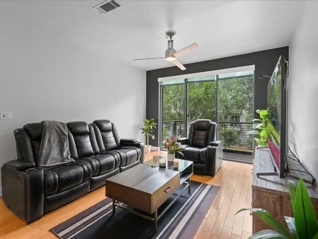 4414 Cedar Springs Road 209, Dallas