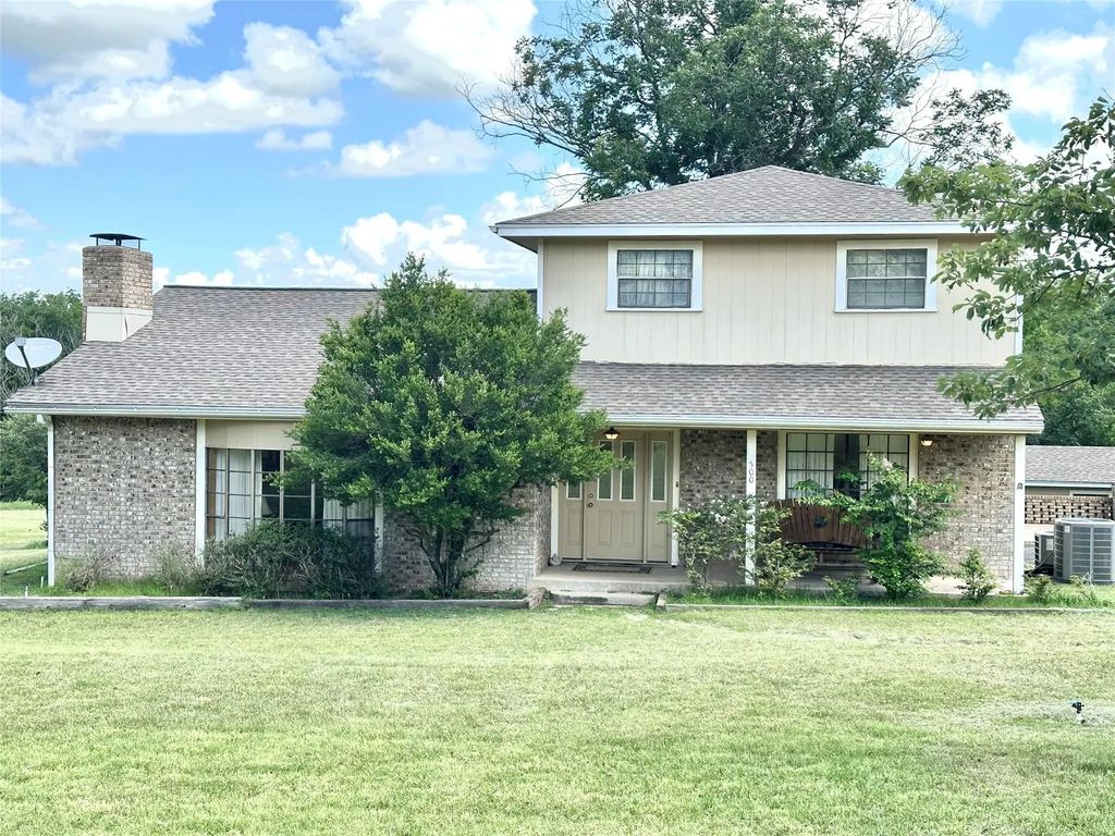 500 Apache Trail, Comanche