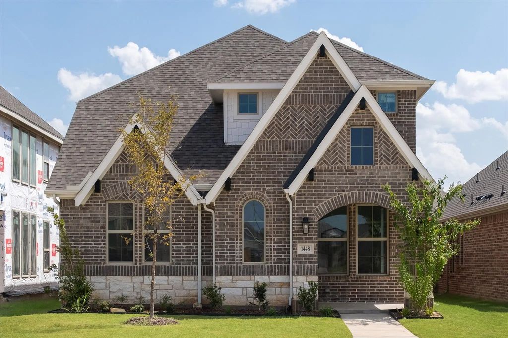 1448 Lady Bird Road, Justin