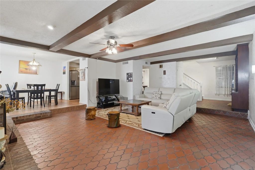 14370 Haymeadow Circle, Dallas