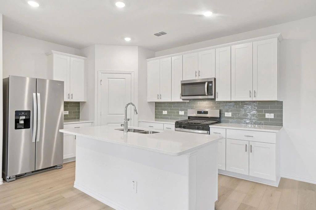 6218 Chickney Drive, Princeton