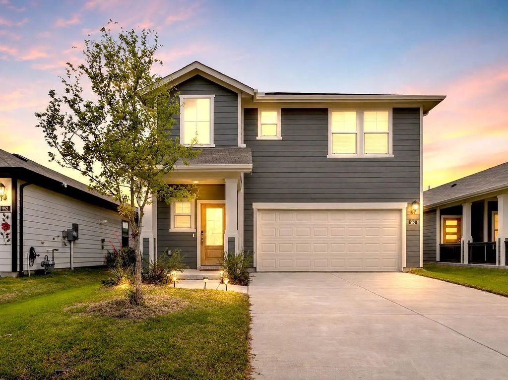 960 Summer Drive, Lavon