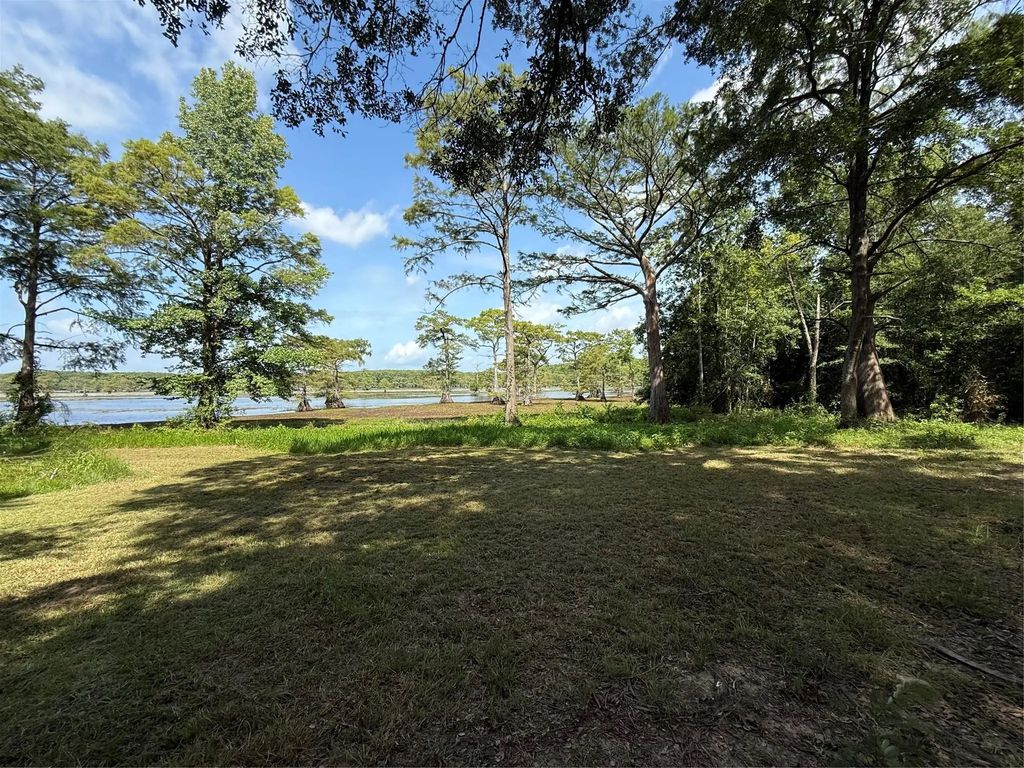 11756 Catfish Road, Vivian