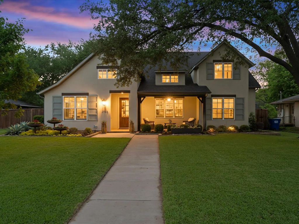 2965 Eric Lane, Farmers Branch