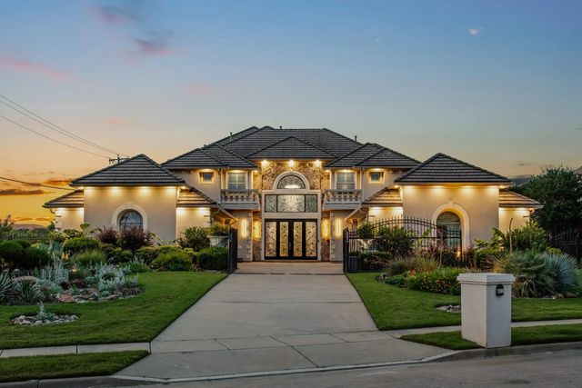 3704 Kingfisher Court, Flower Mound