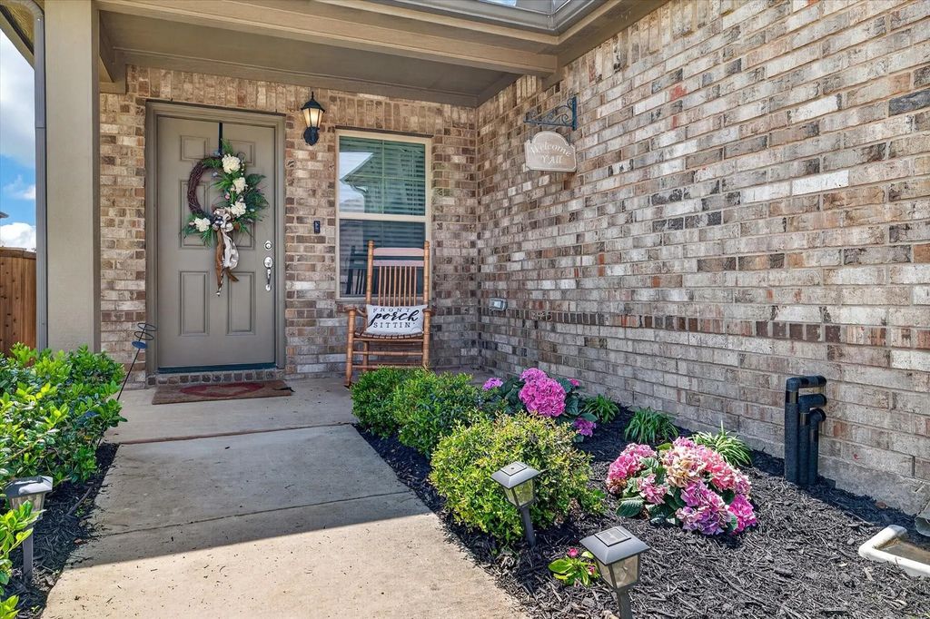 14136 Danesdale Drive, Pilot Point