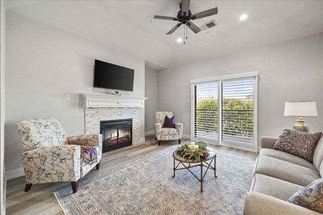 1873 Signal Ridge Place, Rockwall