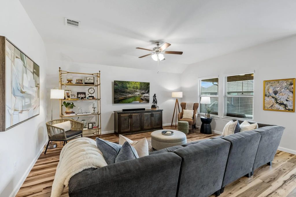 601 Rawhide Way, Princeton