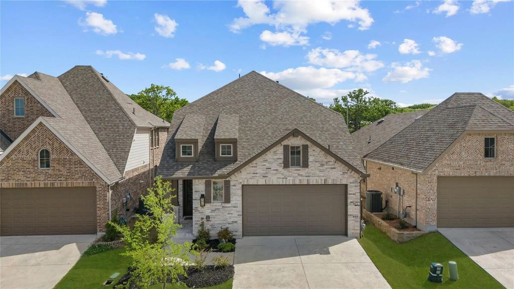 3906 Southbend Drive, Denison