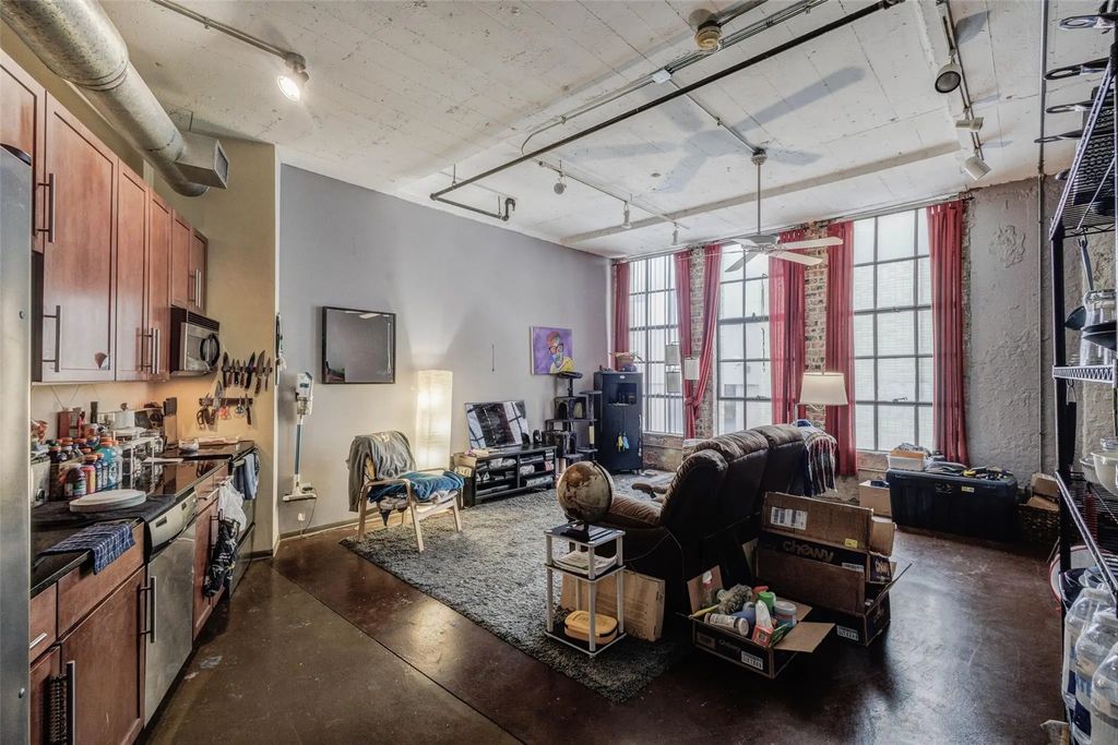 1122 Jackson Street 214, Dallas