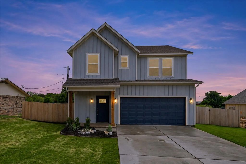 702 Perkins Court, Granbury
