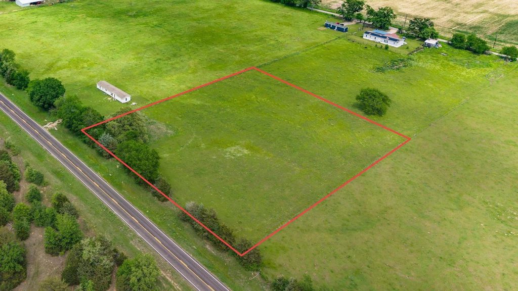 7033 Farm To Market 2653 S, Cumby