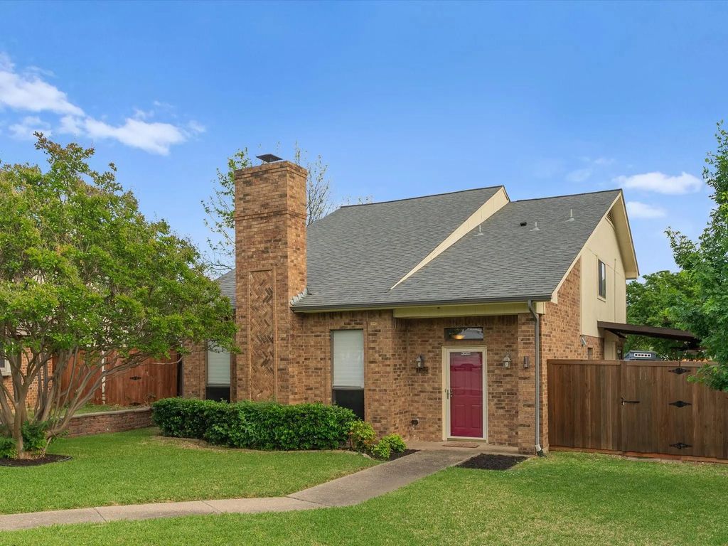 1522 Knollview Lane, Carrollton