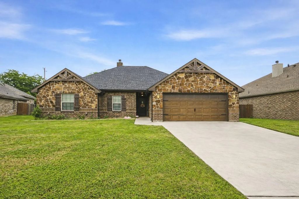 940 Elk Ridge Drive, Stephenville