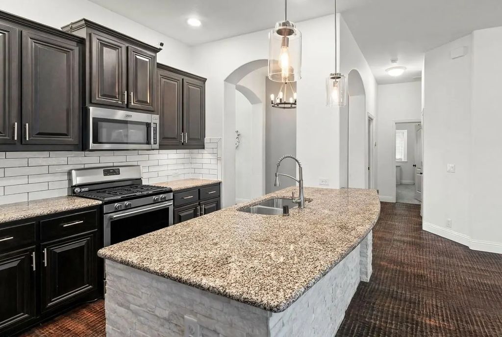 4301 Cherry Lane, Melissa