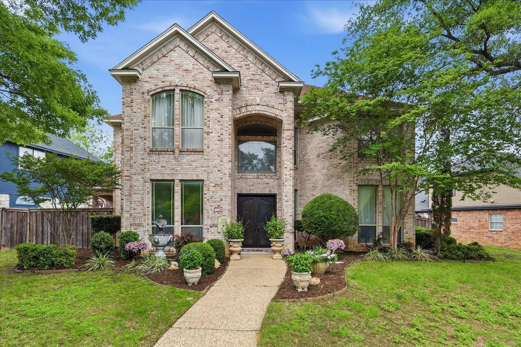 4717 Morris Heights Drive, Arlington