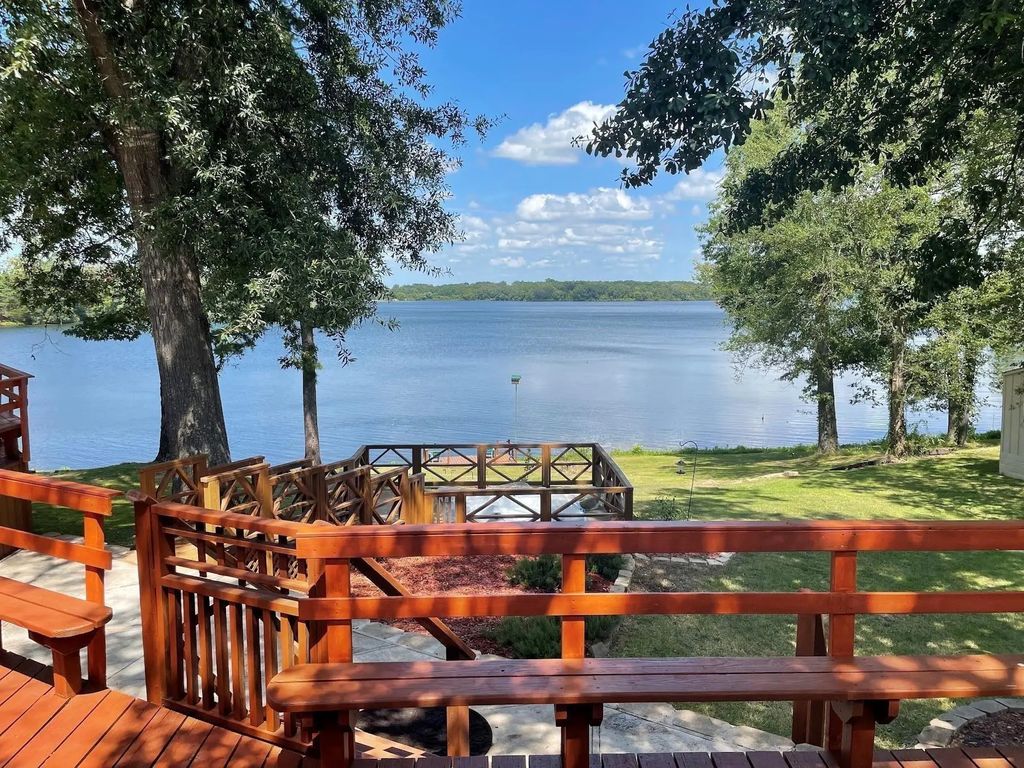 45 County Road 4857, Mount Pleasant