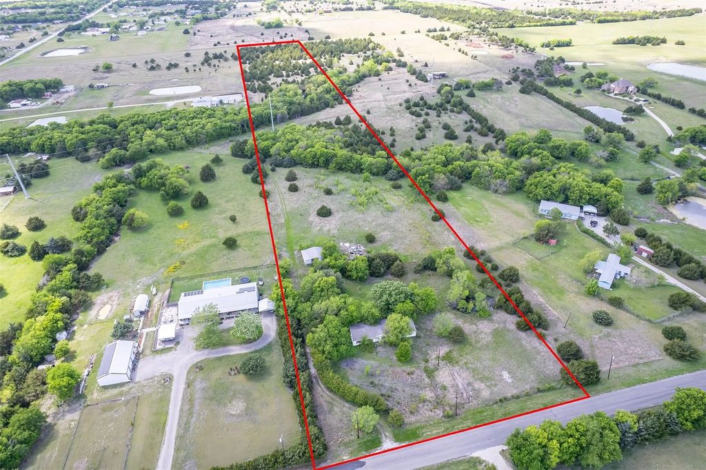 5228 County Road 599, Farmersville