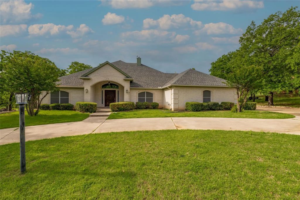 603 Runaway Bay Drive, Runaway Bay