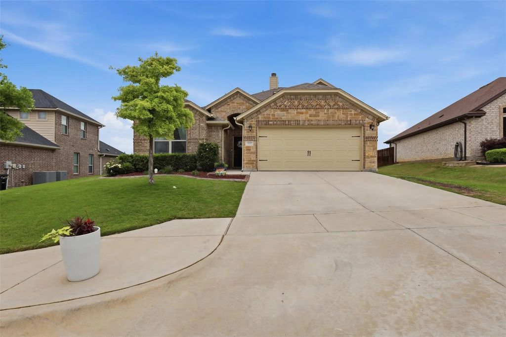 3017 Ridgemont Court, Weatherford