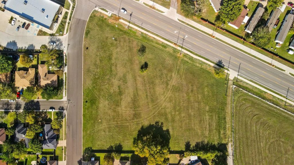 5200 E Mckinney Street, Denton